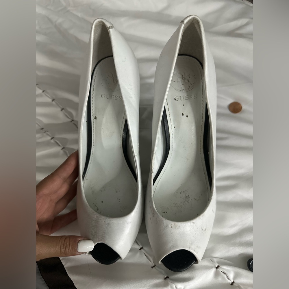 Guess open toe heels - Picture 2 of 4